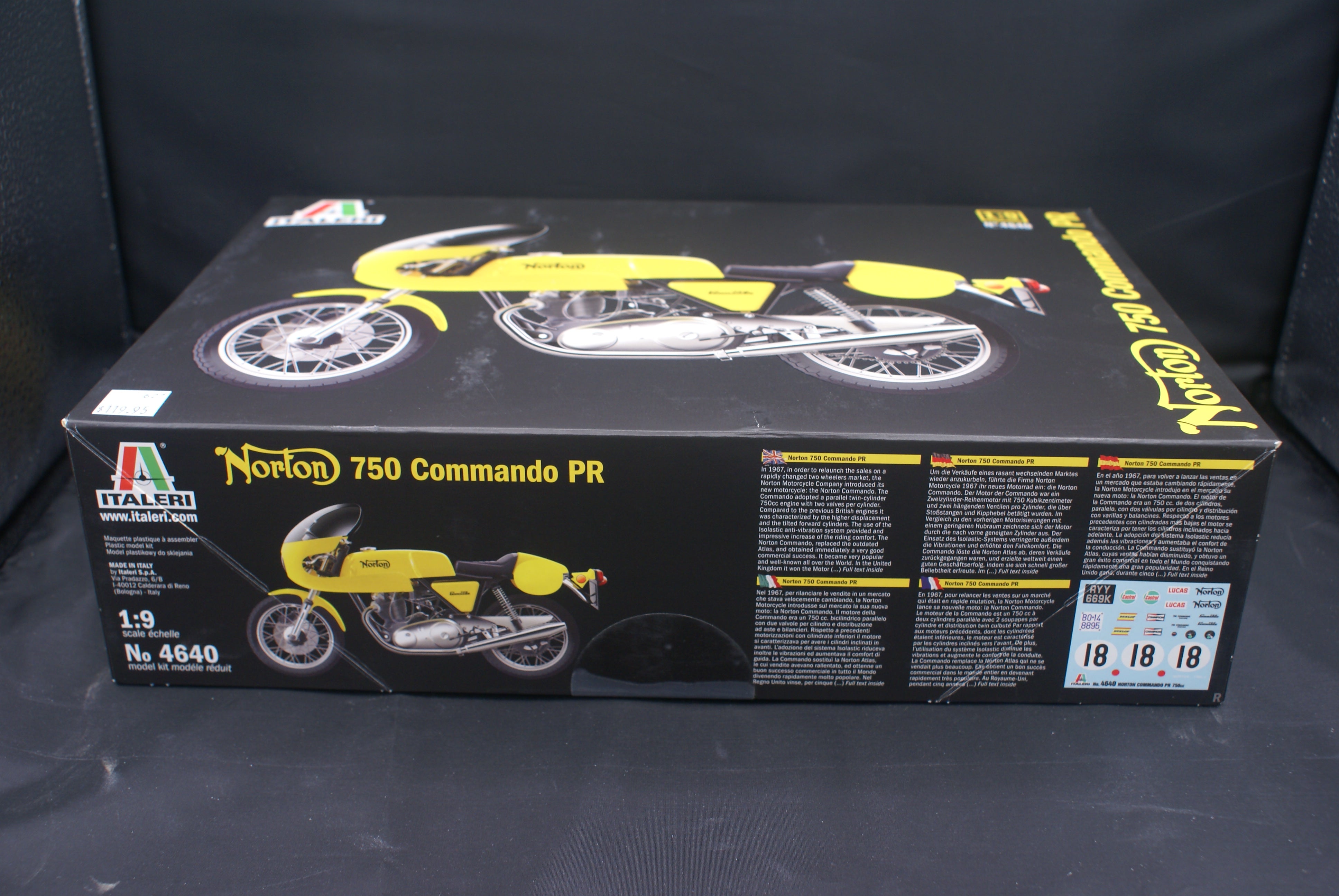 Norton Commando 750 Model