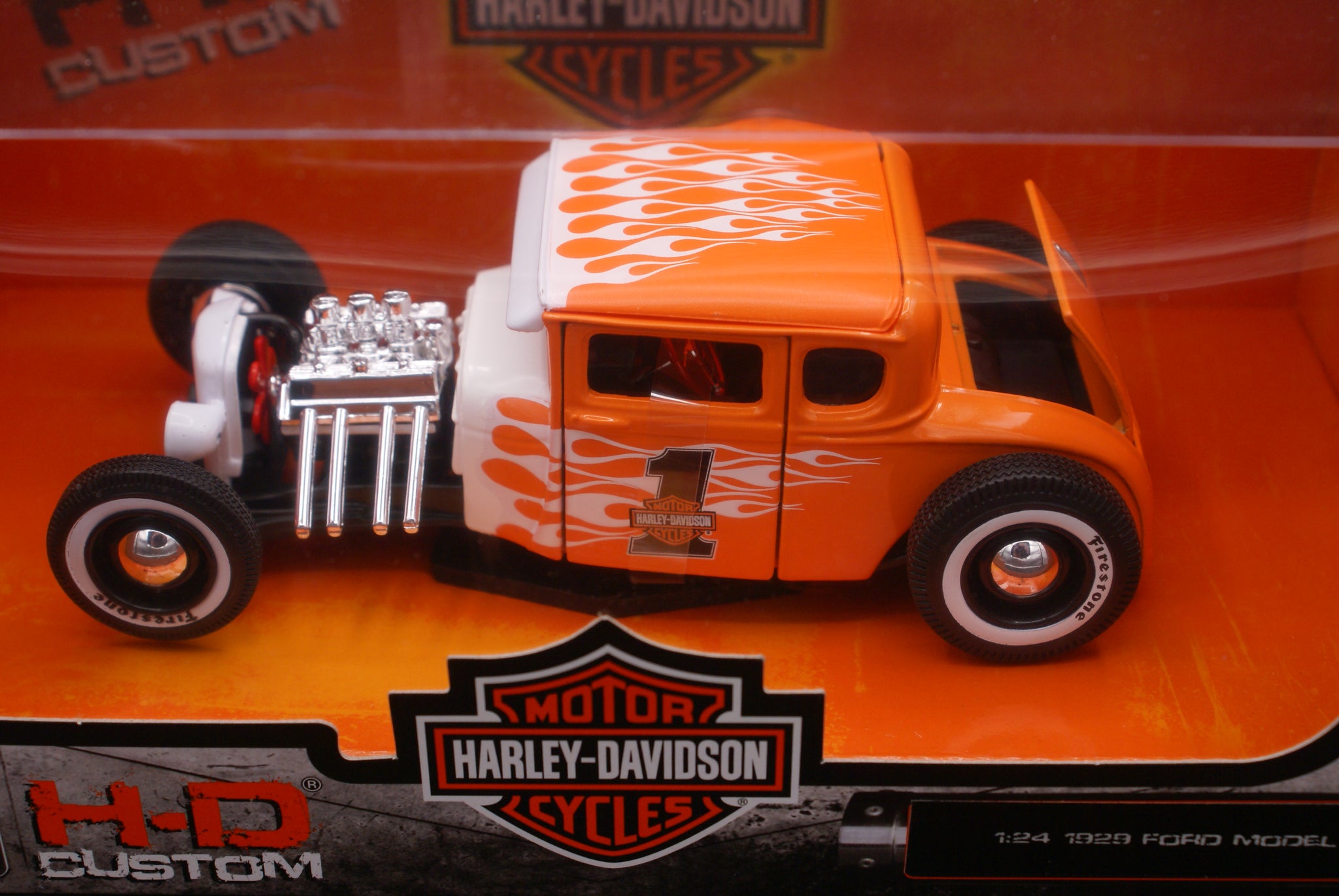 Harley-Davidson | 1929 Ford – Dreamcycle Motorcycle Museum