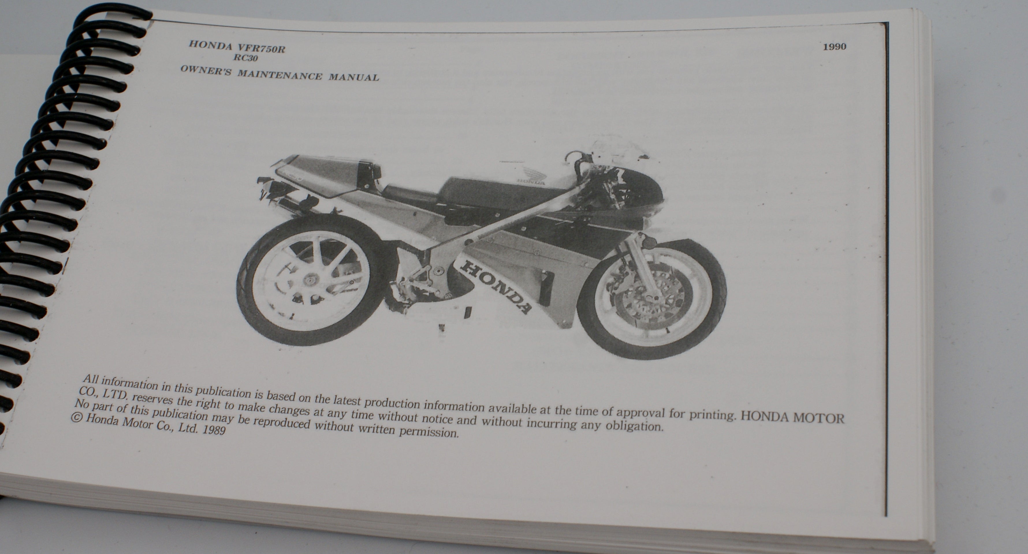Honda RC30 Manual