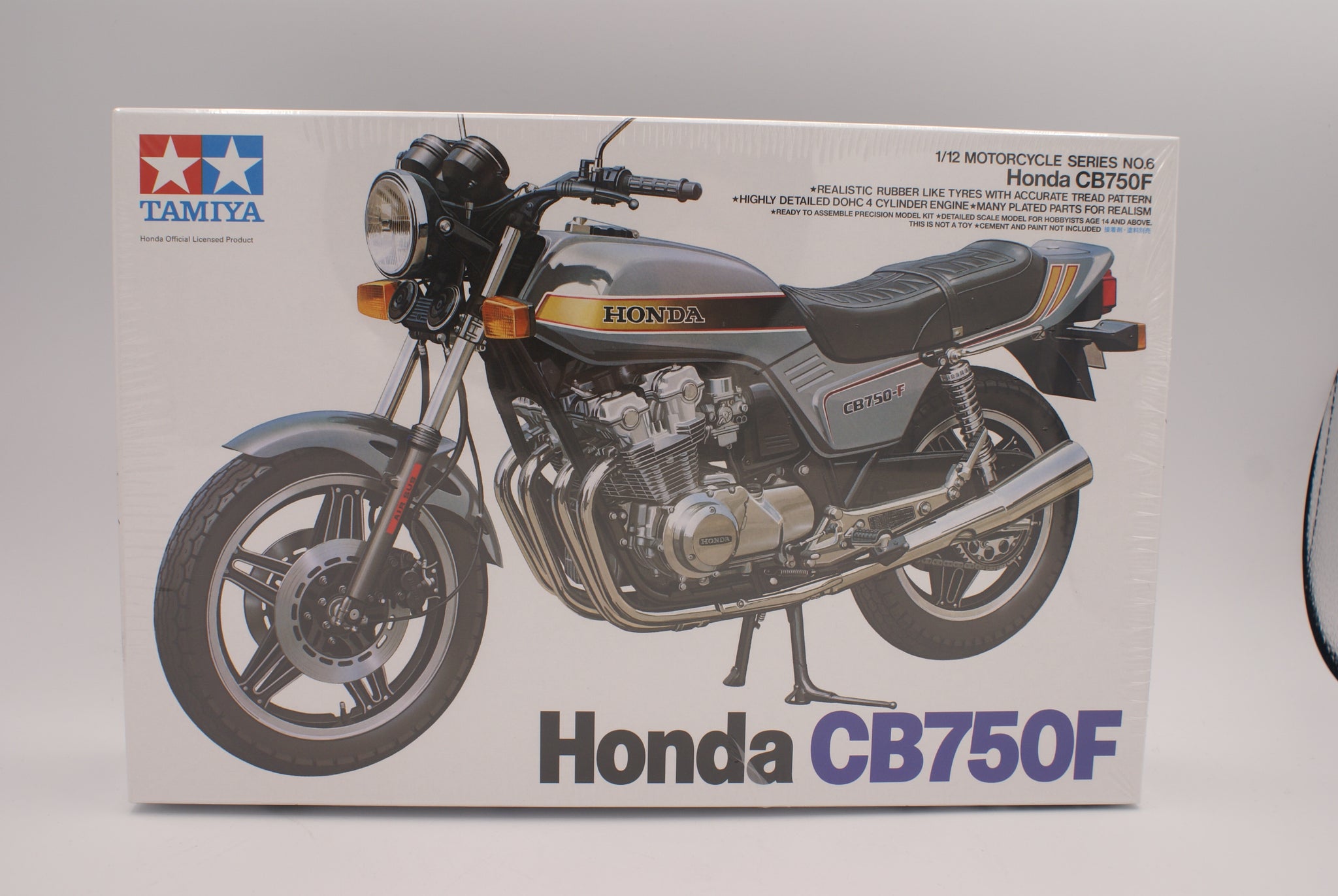 TAMIYA HONDA CB750F 1/6スケール BIG SCALE Tamiya 1/6 scale Motorcycle Series No.20 Honda CB750F